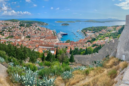 hvar