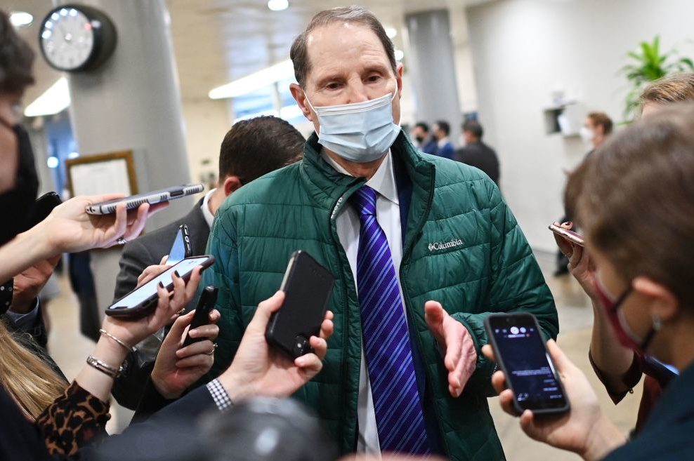 ron wyden unrealized capital gains tax