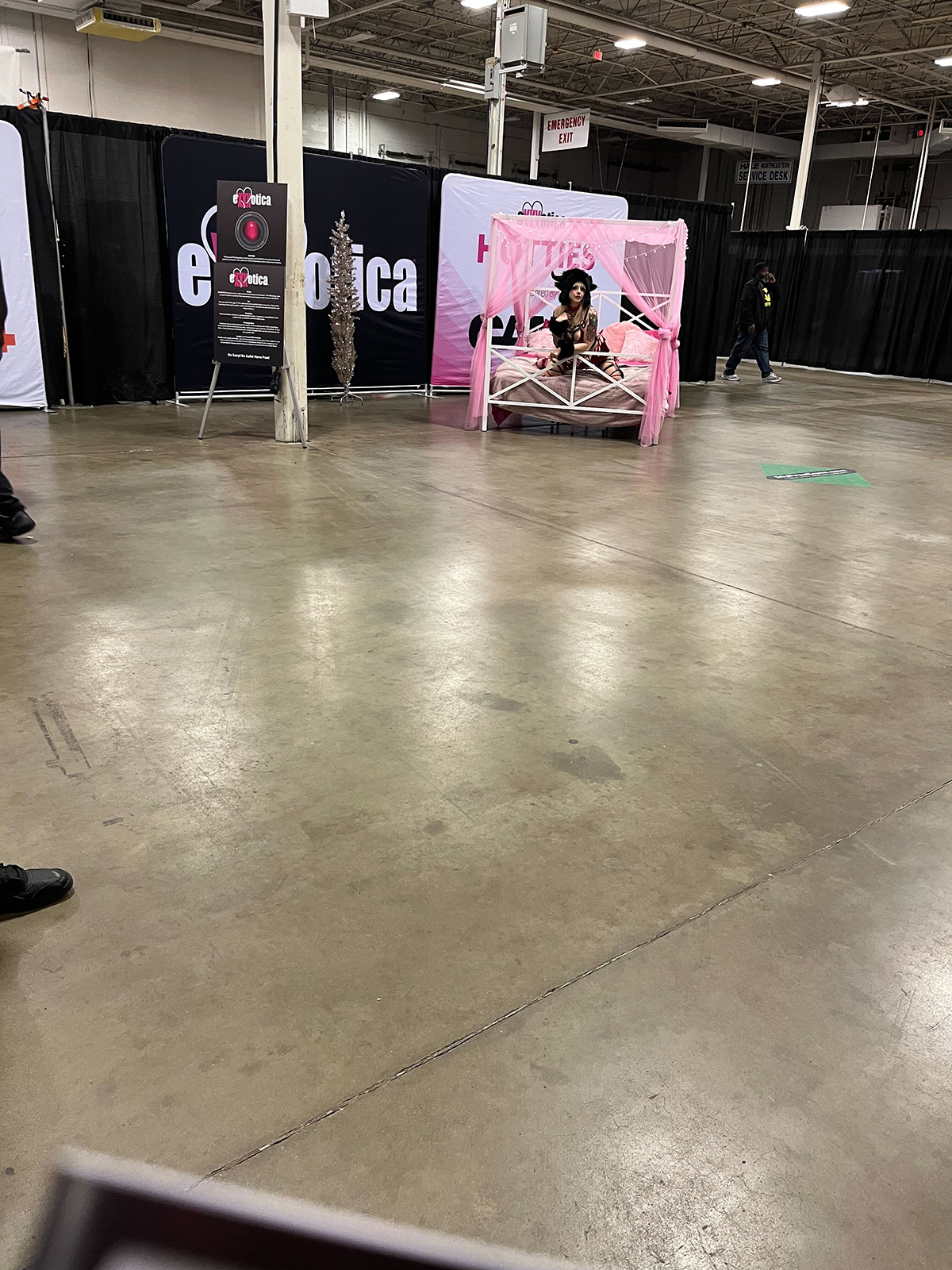 exxxotica